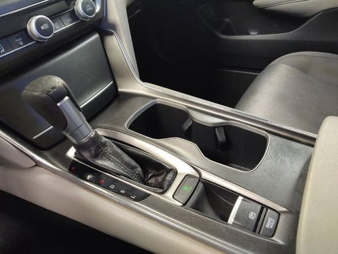 Used 2019 Honda Accord LX image 26