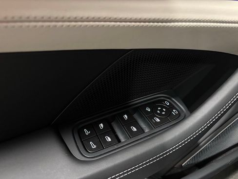 Certified 2026 Porsche Panamera 4 AWD/4WD image 8