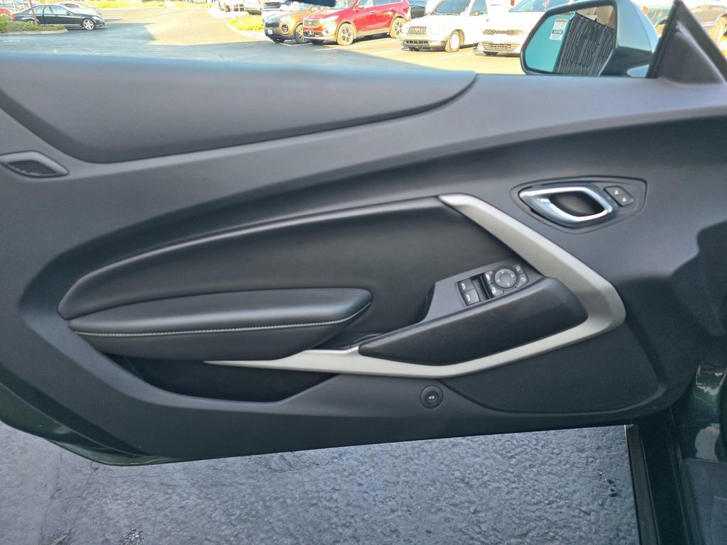 Used 2020 Chevrolet Camaro LT RWD image 8