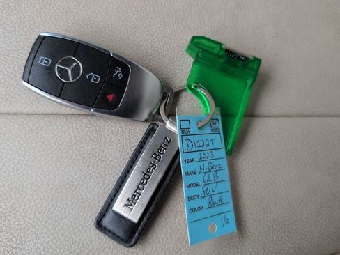 Used 2023 Mercedes-Benz GLB 250 image 12