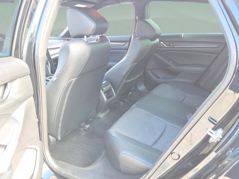 Used 2021 Honda Accord Sport image 11