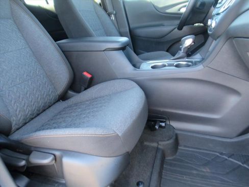 Certified 2024 Chevrolet Equinox LT w/ LPO, Floor Liner Package image 10