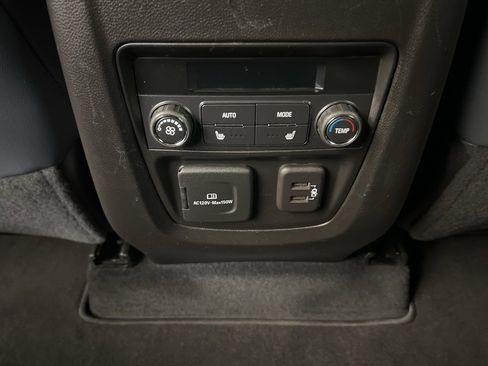 Used 2023 Buick Enclave Premium w/ Experience Buick Package image 28