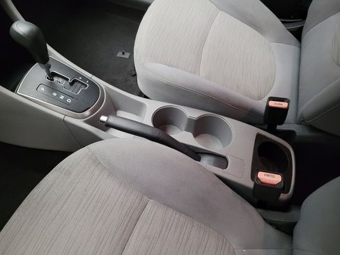 Used 2016 Hyundai Accent SE FWD image 26