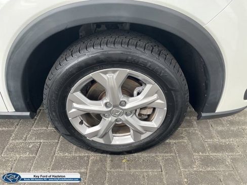 Used 2023 Honda HR-V LX image 7