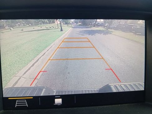 Used 2022 Chevrolet Colorado Z71 w/ Safety Package RWD image 45