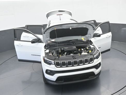 Used 2023 Jeep Compass Latitude AWD/4WD image 67