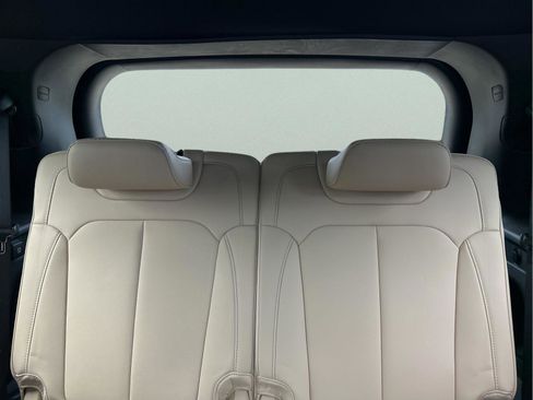 Certified 2024 Jeep Grand Cherokee L Limited w/ Black Appearance Package image 11