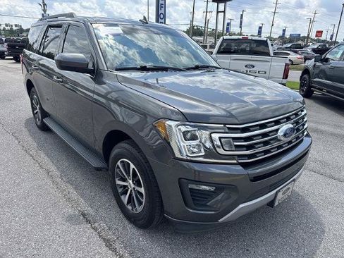 Certified 2020 Ford Expedition XLT RWD image 3