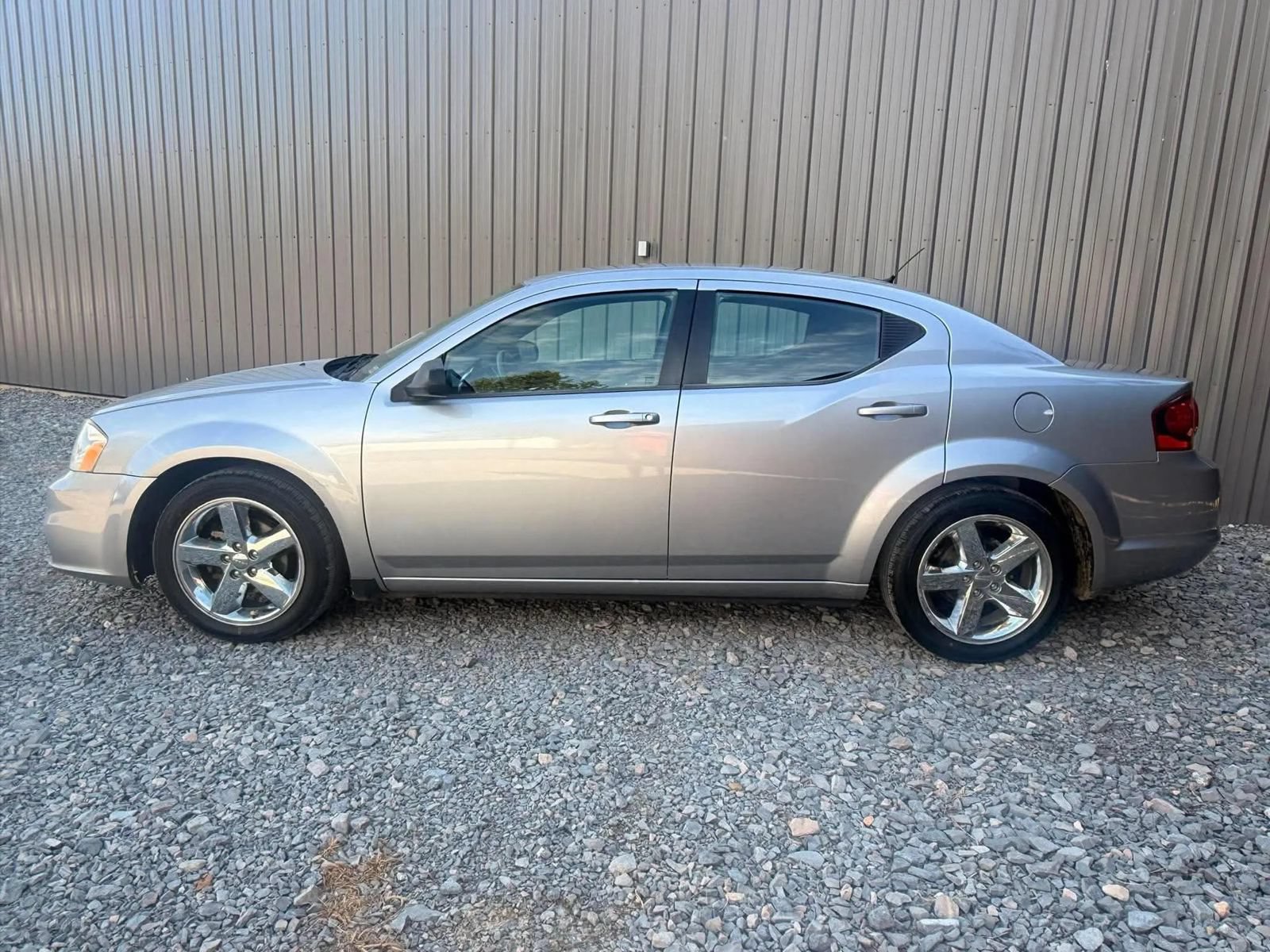 Used 2013 Dodge Avenger SE FWD image 8