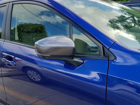 Used 2024 Subaru Crosstrek 2.0i Premium image 9