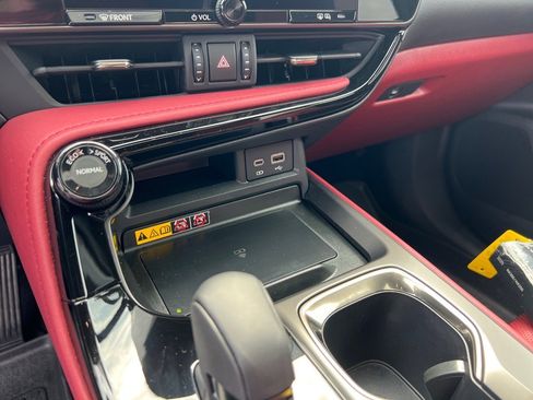 Used 2025 Lexus NX 250 FWD w/ Premium Package image 16