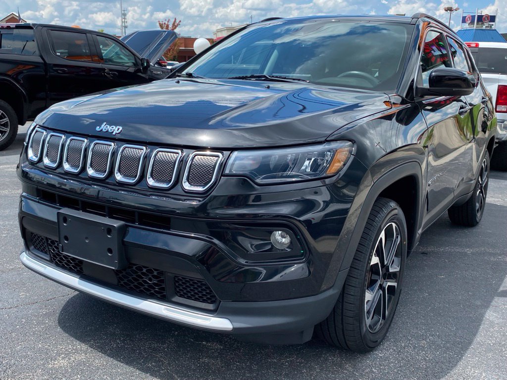 Used 2022 Jeep Compass Limited AWD/4WD image 4