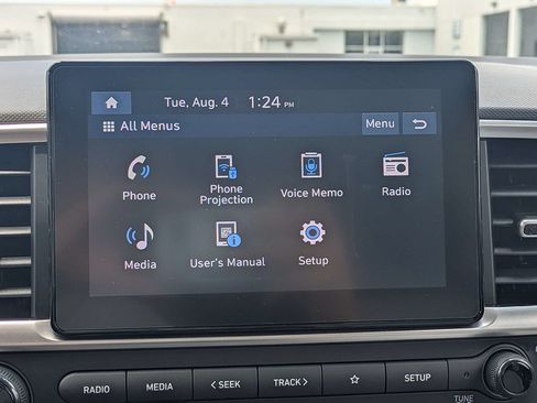 Used 2025 Hyundai Venue SEL FWD image 23