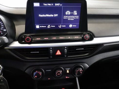 Used 2024 Kia Forte LXS image 19