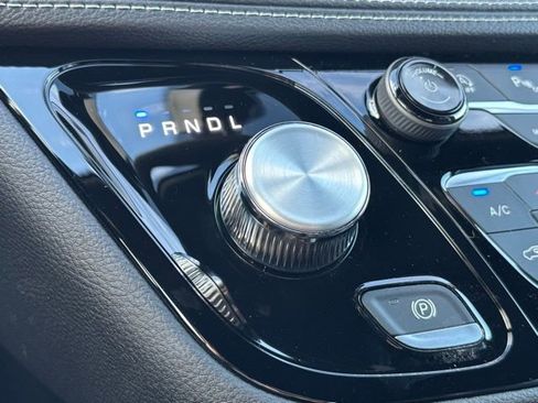 New 2026 Chrysler Pacifica Select image 23