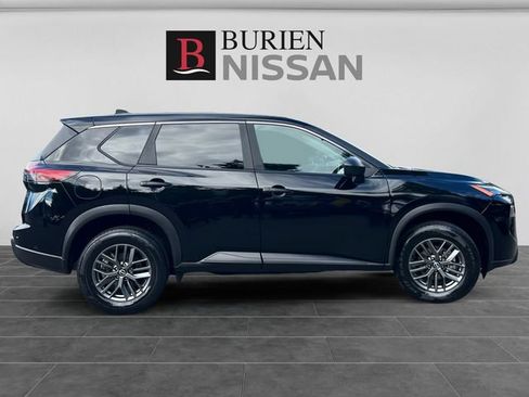Used 2024 Nissan Rogue S FWD image 6