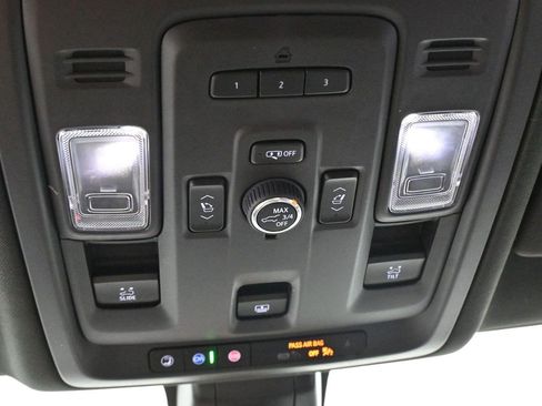 Used 2021 GMC Yukon Denali AWD/4WD image 31