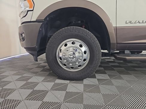 Used 2024 RAM 3500 Limited w/ Safety Group AWD/4WD image 7
