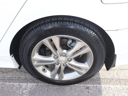 Used 2018 Hyundai Sonata Limited image 21