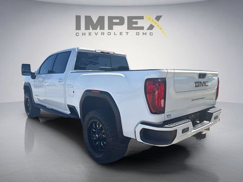 Used 2021 GMC Sierra 2500 AT4 w/ AT4 Premium Plus Package AWD/4WD image 3