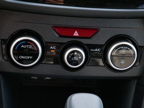 Used 2023 Subaru Crosstrek 2.0i AWD/4WD image 23