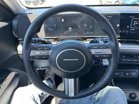 Used 2024 Hyundai Kona SEL FWD image 28