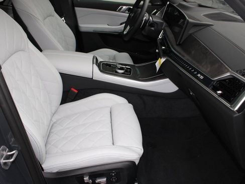 Used 2026 BMW X5 sDrive40i RWD image 26