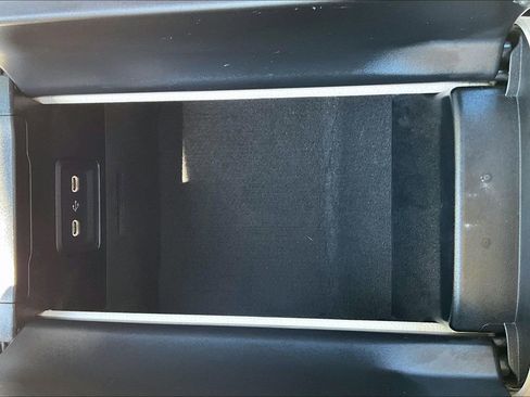 Used 2023 Mercedes-Benz C 300 4MATIC Sedan image 26