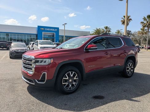 Certified 2023 GMC Acadia SLE w/ Driver Convenience Package FWD image 7