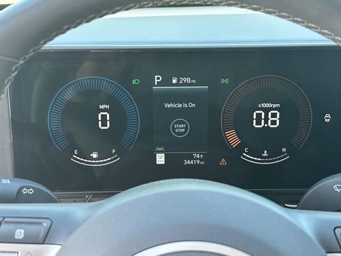 Used 2025 Hyundai Kona SEL AWD/4WD image 27