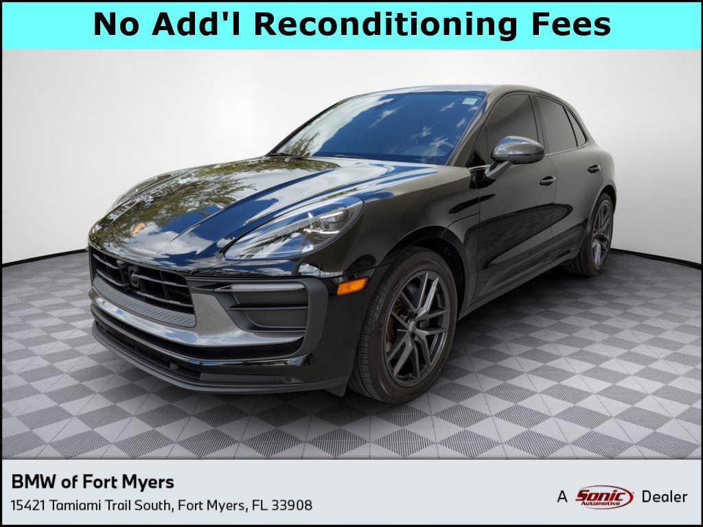 Used 2023 Porsche Macan Turbo AWD/4WD image 1
