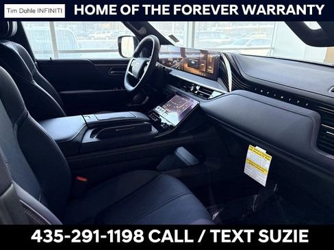 New 2026 INFINITI QX80 4WD image 17