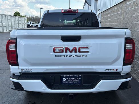Used 2024 GMC Canyon AT4 w/ Technology Package AWD/4WD image 36