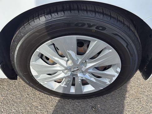 Used 2021 Nissan Sentra S image 9