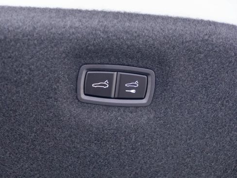 New 2026 Porsche Taycan AWD/4WD image 31