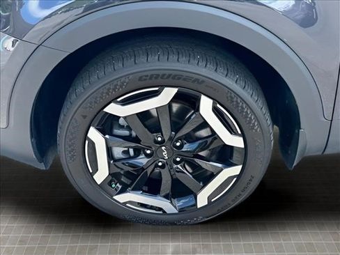 Used 2025 Kia Telluride S FWD image 20