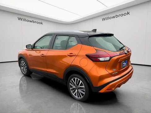Used 2023 Nissan Kicks SV FWD image 3