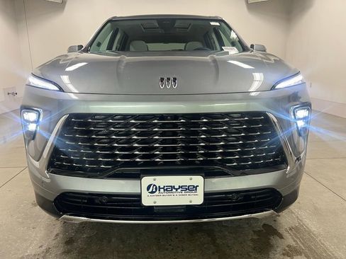 New 2026 Buick Enclave Avenir w/ Super Cruise Package image 8