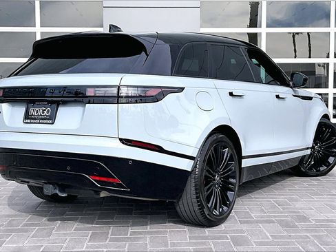 Certified 2025 Land Rover Range Rover Velar Dynamic SE AWD/4WD image 13