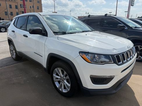 Used 2018 Jeep Compass Sport FWD image 25
