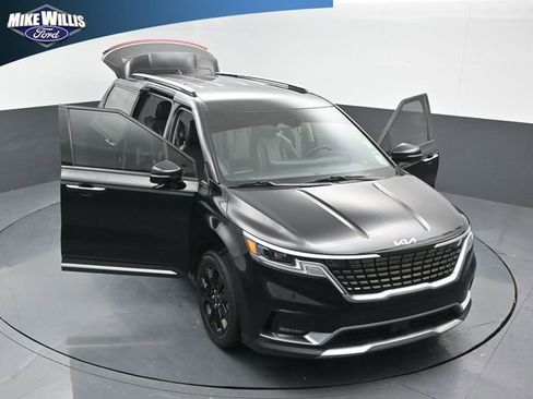 Used 2022 Kia Carnival SX FWD image 25