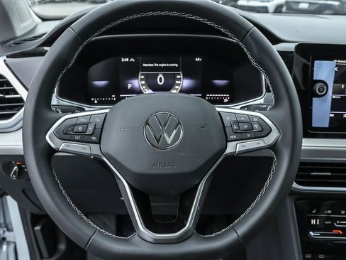 New 2026 Volkswagen Taos SE AWD/4WD image 25
