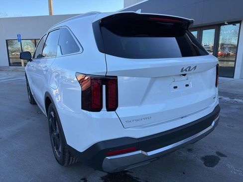 New 2026 Kia Sorento EX AWD/4WD image 9