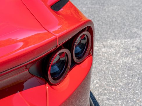 Used 2022 Ferrari 812 GTS RWD image 17