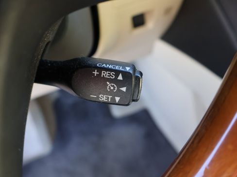 Used 2012 Lexus RX 350 FWD w/ Premium Pkg image 37