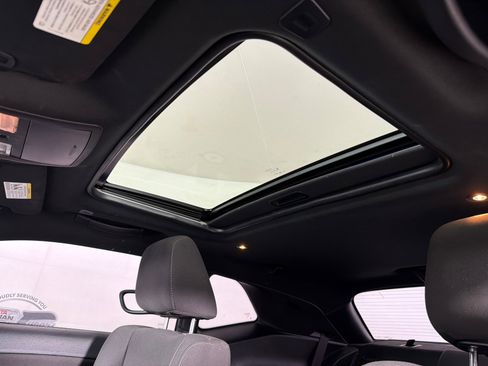 Used 2021 Dodge Challenger SXT w/ Blacktop Package image 2