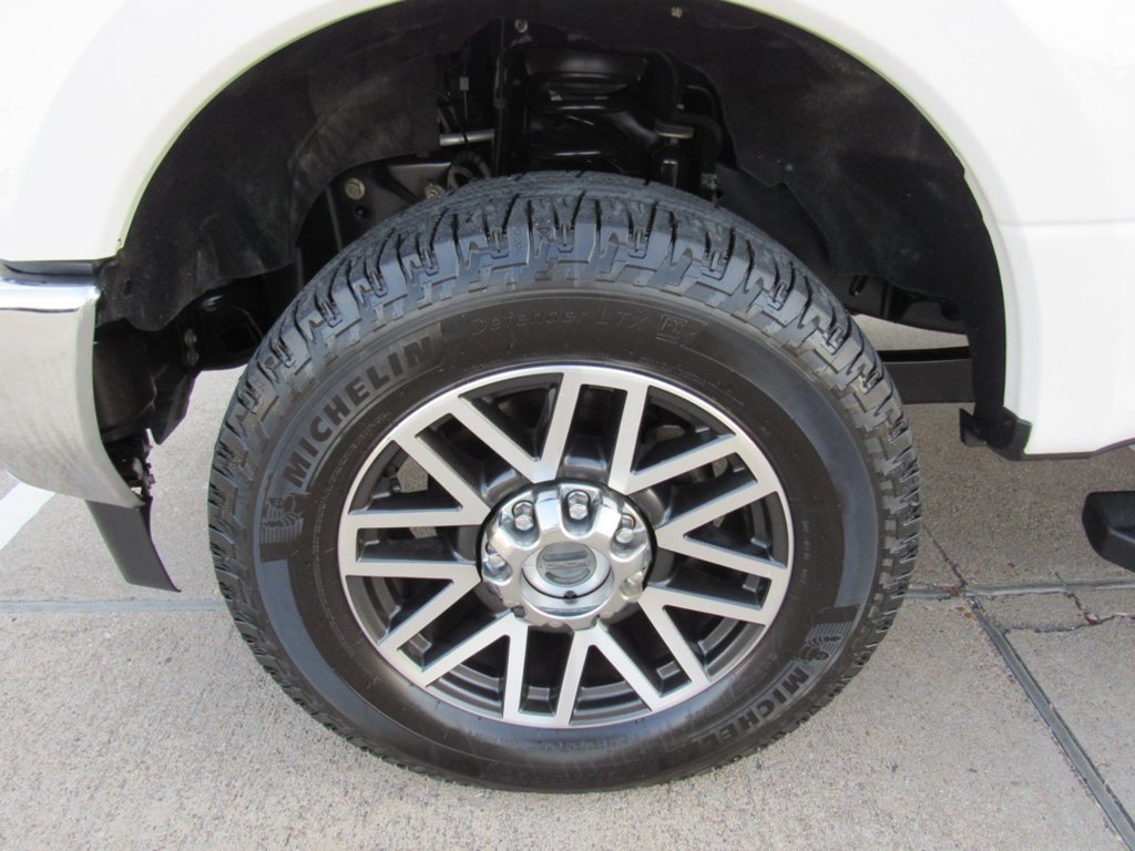 Used 2019 Ford F350 Lariat w/ Lariat Ultimate Package AWD/4WD image 10