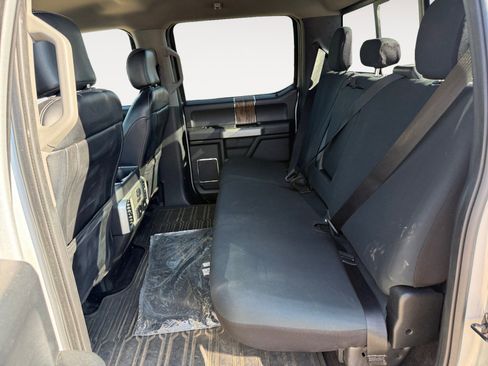 Used 2019 Ford F150 Lariat w/ Equipment Group 502A Luxury image 13