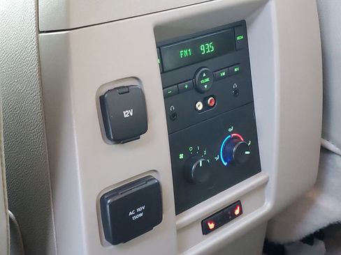 Used 2013 Ford Expedition Limited image 30